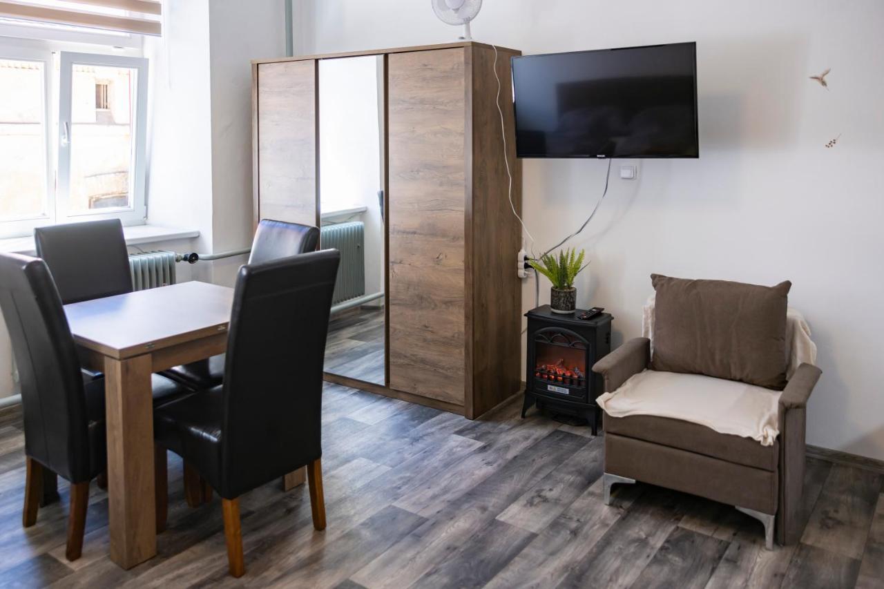 Apartmany Nezarka A Privatni Wellness Їндржихув-Градец Екстер'єр фото