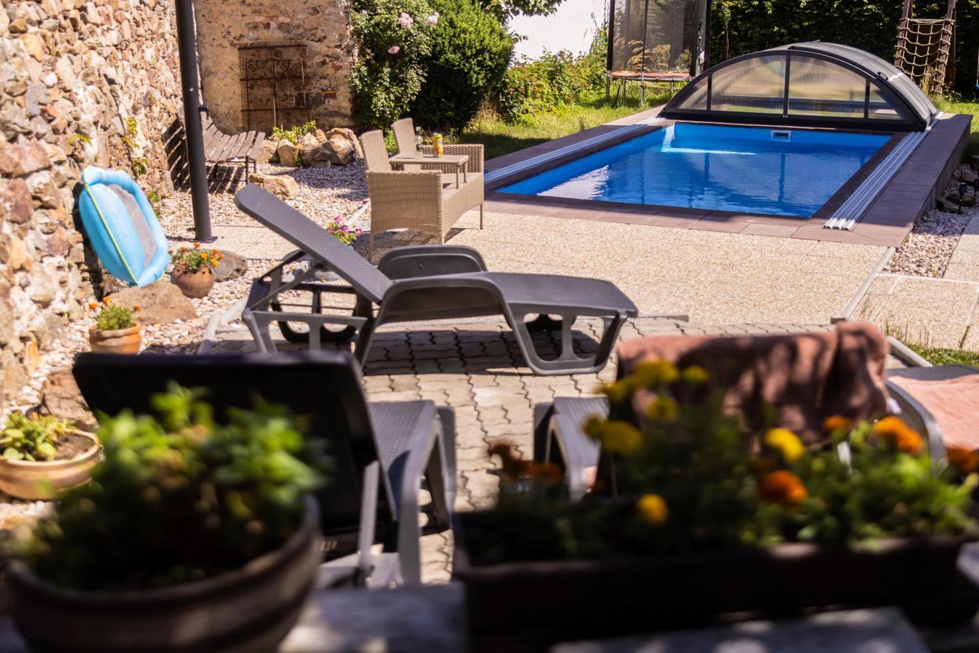 Apartmany Nezarka A Privatni Wellness Їндржихув-Градец Екстер'єр фото